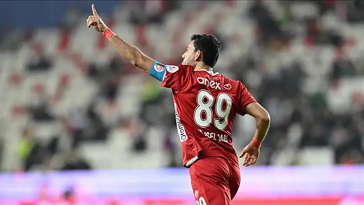 Antalyaspor, Sivasspor'u 2-1 Mağlup Etti