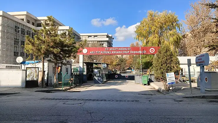 Apartman dairesinde çıkan yangın can aldı!