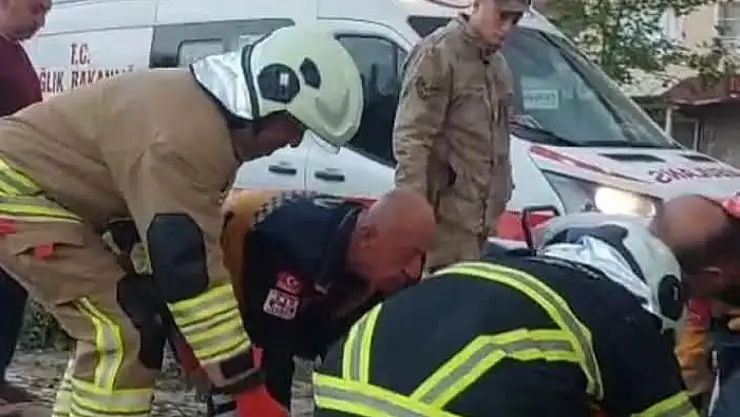 Araba hurdaya döndü: 4 kişi yaralandı