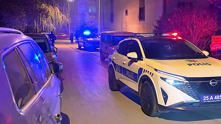 Araçtaki sözlü tartışma bıçaklı saldırıya dönüştü: 3 yaralı