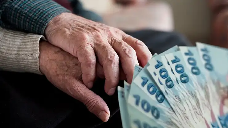 Arada uçurum var! Avrupa'da emekli maaşları ne kadar? Uzman isim açıkladı…