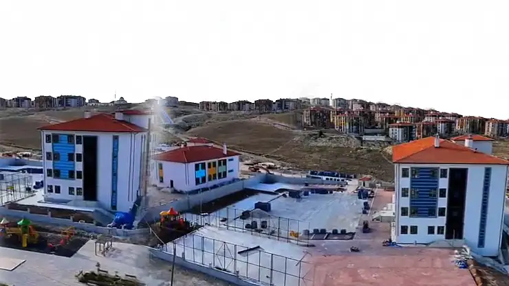 Ardıçlı TOKİ'de Okulların Öğretmen Atamaları Yapıldı, Öğrenci Nakilleri Yapılıyor