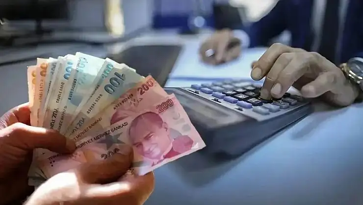 Artan Pahalılık, Çalışanları Vergisiz Ek Gelire Zorluyor: Mikro Girişimcilikte Kayıt Dışı Büyüyor