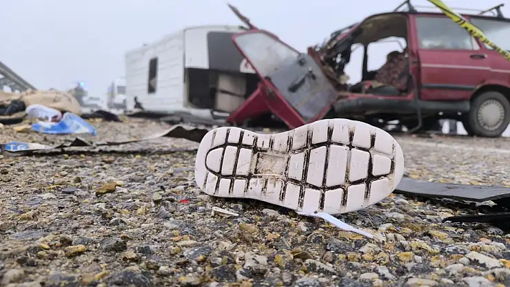 Aşırı sis faciaya neden oldu