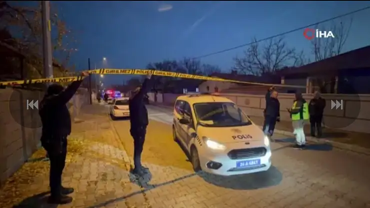 Baba ve oğlu evde silahla vurulmuş halde bulundu!