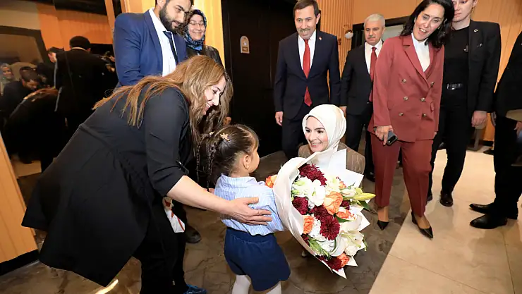 Bakan Göktaş'tan Hoşkubbe Millet Kütüphanesi'ne özel ziyaret