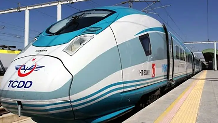 Bakan Karaismailoğl müjdeyi verdi: Hızlı tren seferlerini artırıyoruz