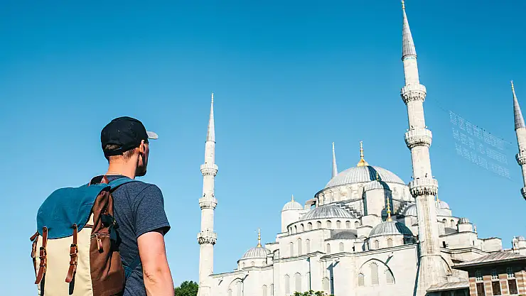 Bakan Kasapoğlu'ndan gençlere müjde: 5 Eylül'e kadar uzatıldı