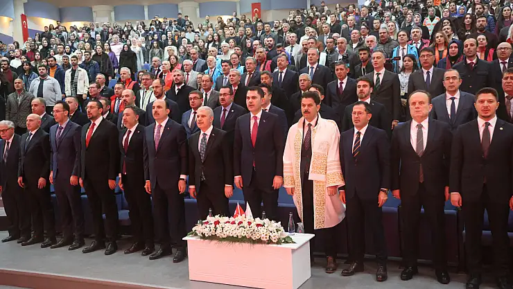 Bakan Murat Kurum'a Konya'dan vefa: Fahri doktora unvanı verildi!