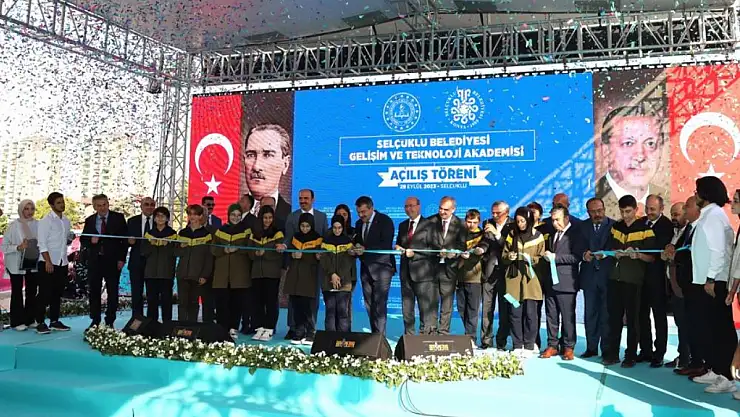 Bakan Tekin Konya'da konuştu! Eğitim öğretimi sadece okulda yürütülen bir süreç olarak görmüyoruz