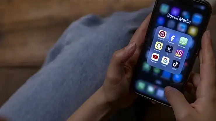 Bakanlık duyurdu: 10 sosyal medya hesabına erişim engeli!