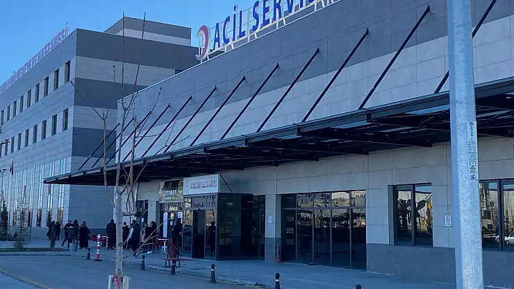 Balkondan düşen kadın hastanelik oldu