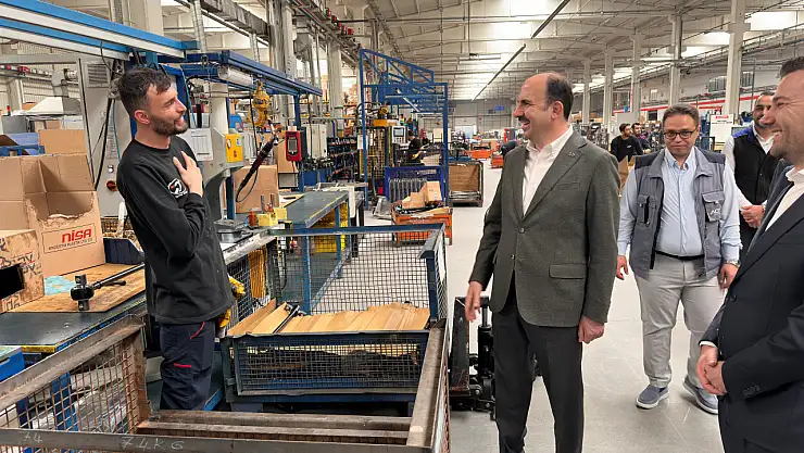 Başkan Altay Bilim Merkezi'nde Öğrencileri, Organize Sanayi'de çalışanlarla buluştu