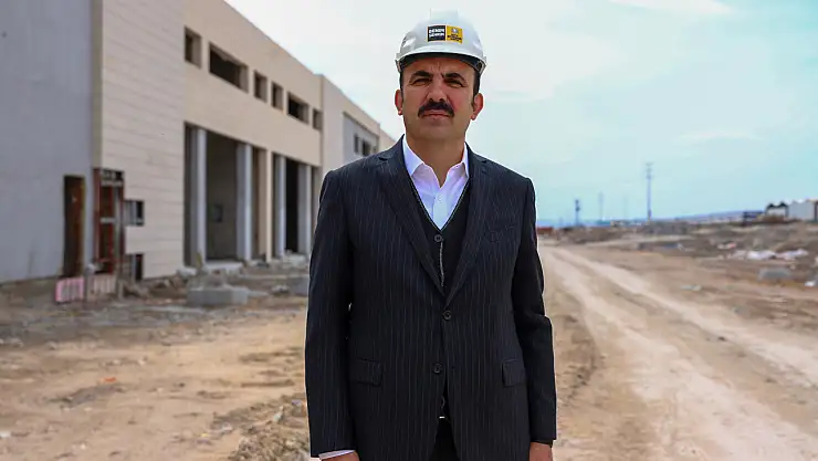 Başkan Altay yapımı süren yeni sanayi sitesinde incelemelerde bulundu