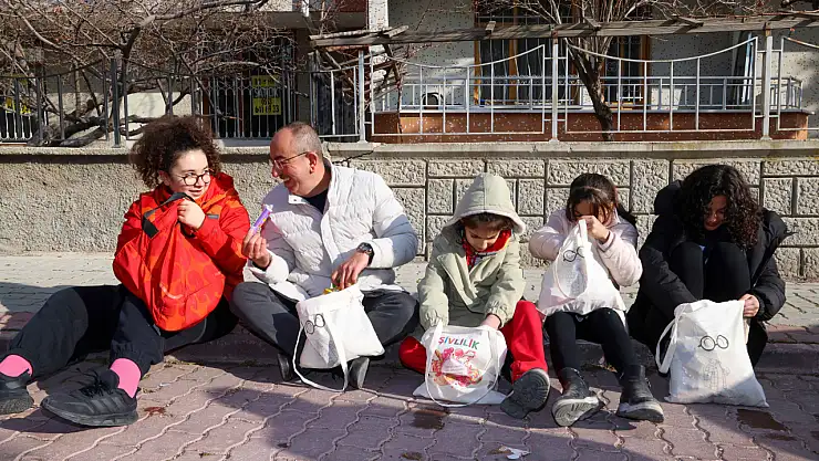 Başkan Kavuş çocuklarla şivlilik topladı