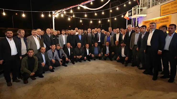 Başkan Kavuş ve ekibi iftar programında muhtarlarla bir araya geldi!