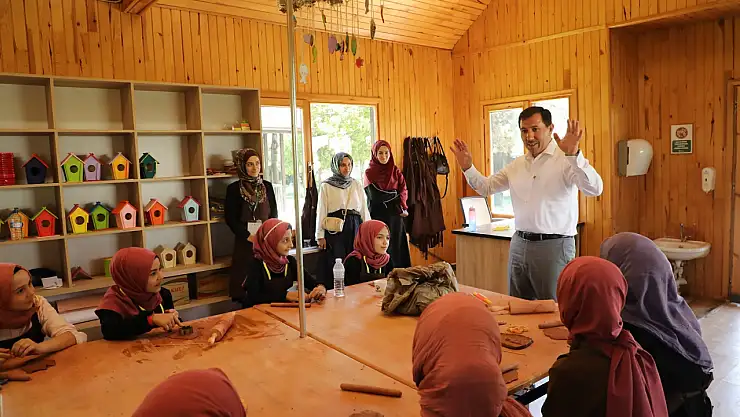 Başkan Kılca, Karatay Yaz Okulları'nda öğrencilerle buluştu