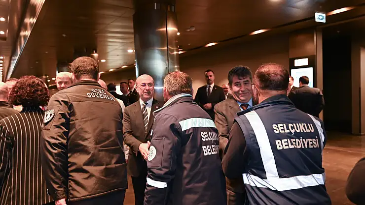 Başkan Pekyatırmacı, belediye personeliyle bayramlaştı