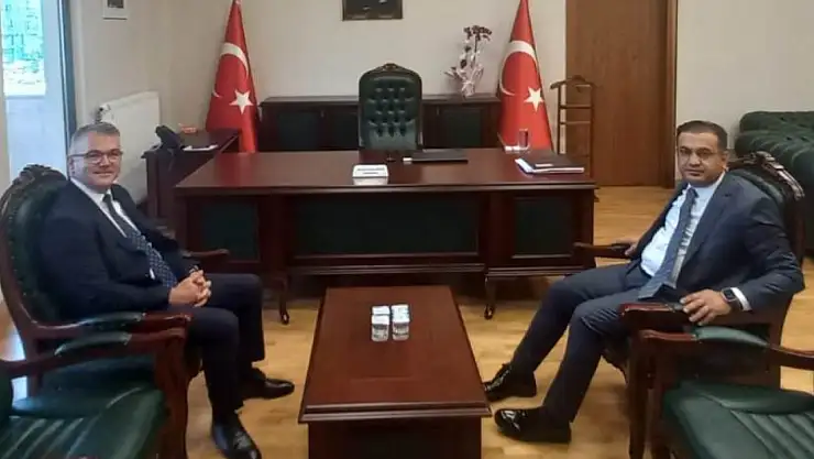 Başkan Ustaoğlu, Kıyıcı'yı makamında ziyaret etti!