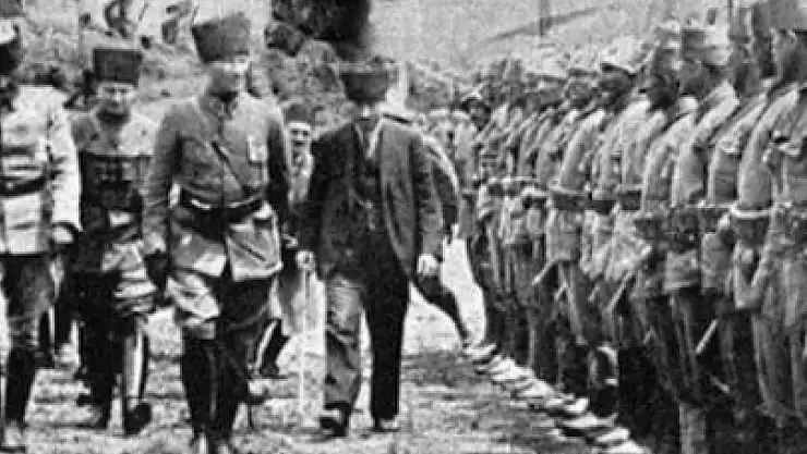 Başkan Ustaoğlu, 'Tüm şehit ve gazilerimizi rahmet ve şükranla yâd ediyorum'