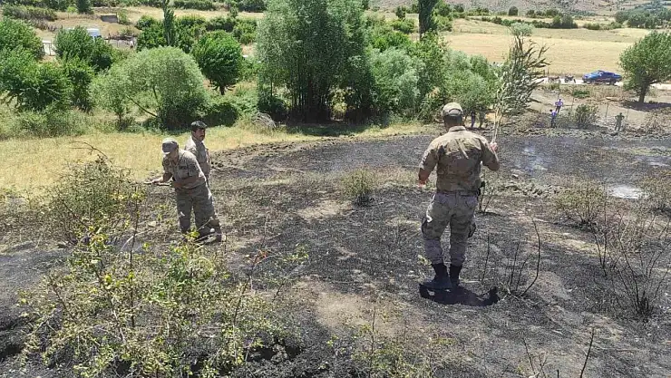 Batman'da köyde yangın çıktı