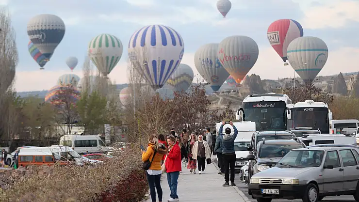 Bayram tatilinde Kapadokya doldu taştı