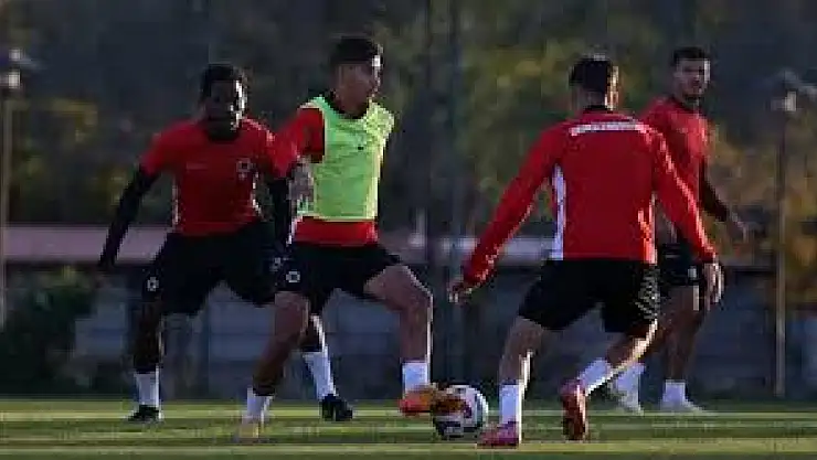 Beştepe'de tempo arttı! Gençlerbirliği Konyaspor maçına hazırlanıyor...