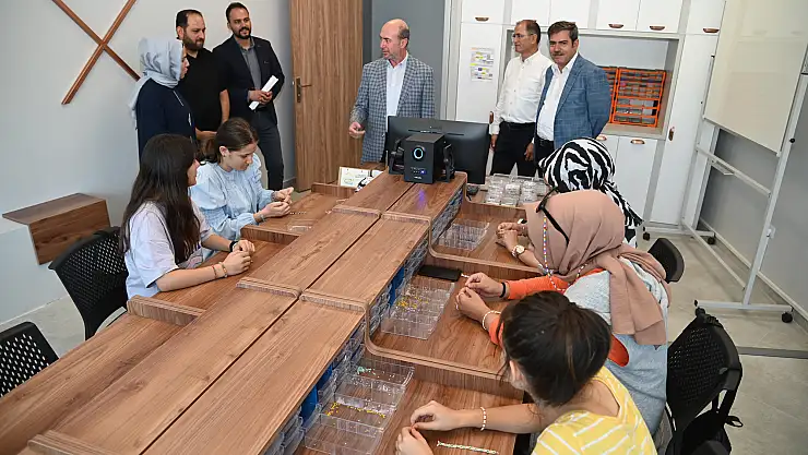 Beyhekim Gelişim Ve Teknoloji Akademisi'nde yaz kursları devam ediyor