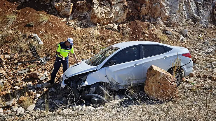 Beyşehir'de 3 aracın karıştığı kazada 7 kişi yaralandı!