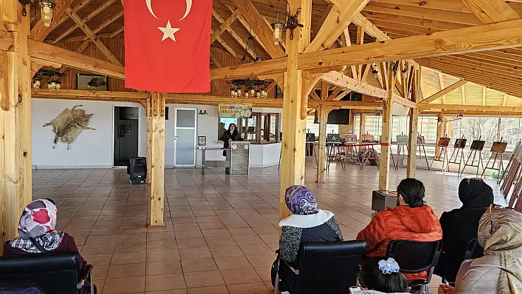 Beyşehir'de kadın fotoğrafçılardan anlamlı sergi