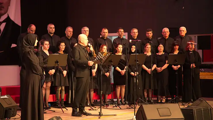 Beyşehir'de Türk halk müziği konseri