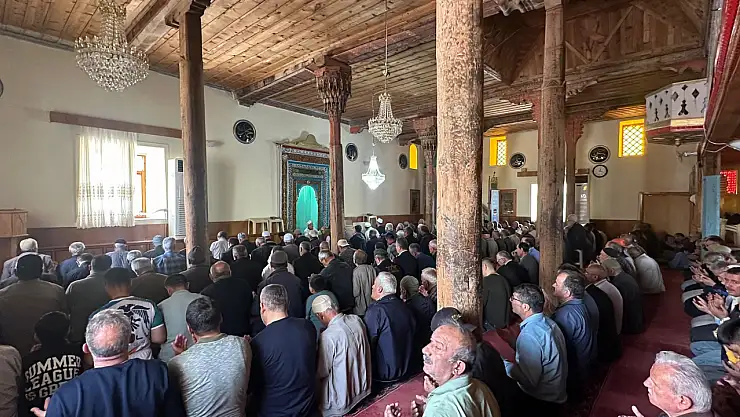 Beyşehir ve Derbent'te yağmur duası yapıldı