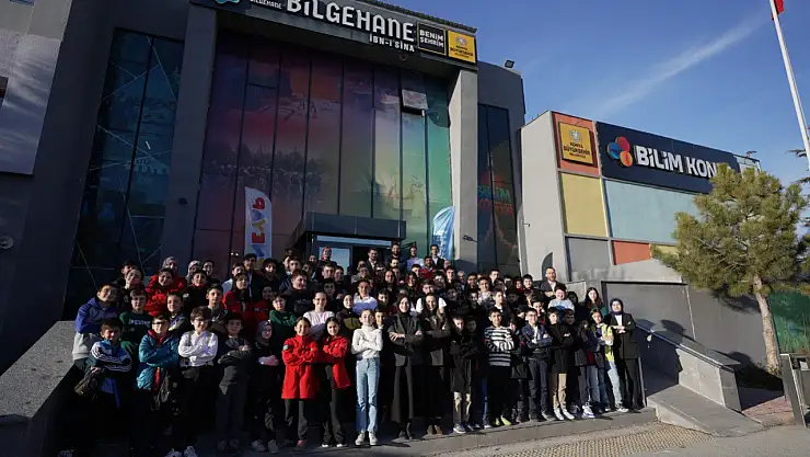 Bilim Konya'nın 'Beklenen Biziz' söyleşileri öğrencilere ilham veriyor