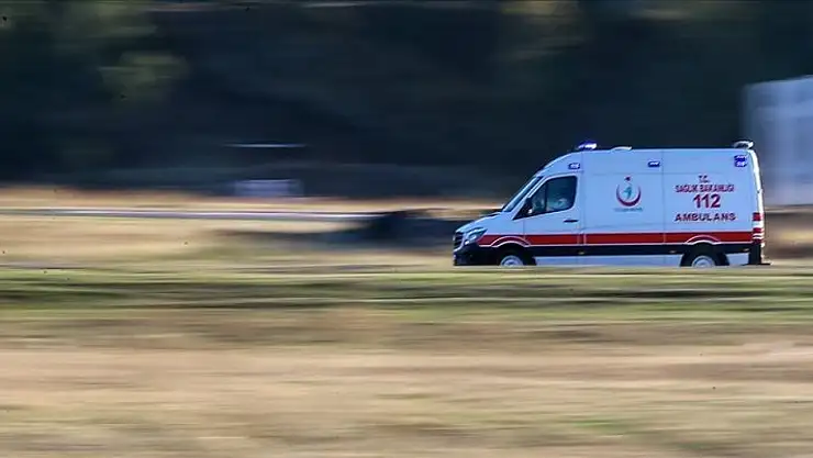 Bingöl'de yolcu otobüsü devrildi: 12 yaralı