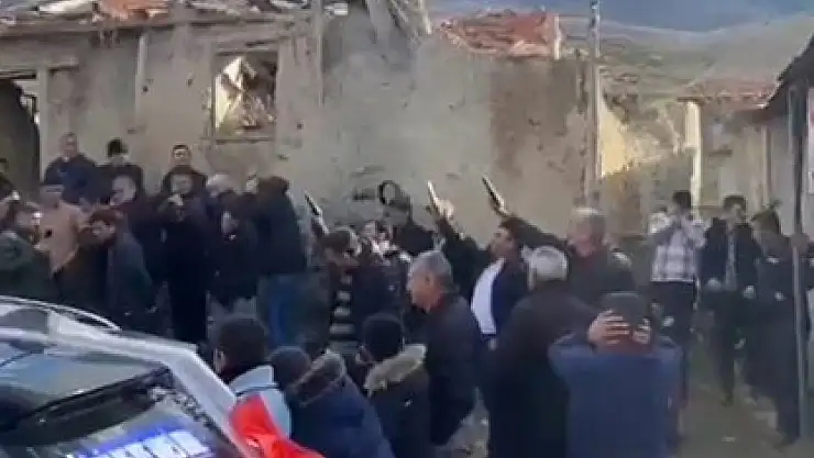 Bir muhtar ve beraberindekiler dehşet saçtı!