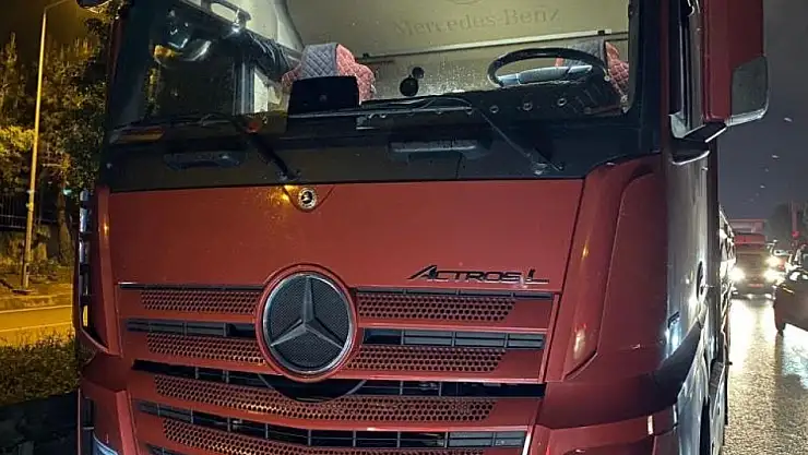 Bir tır dorsesinde 8 ton midye ele geçirildi