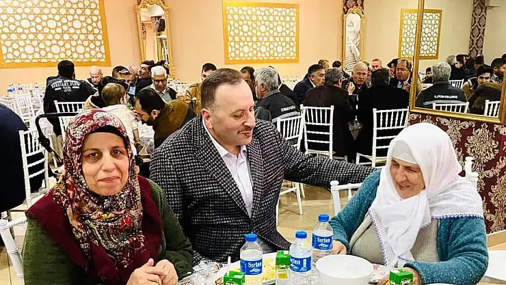Birlikte İleri Derneği'nden depremzede ailelere iftar yemeği