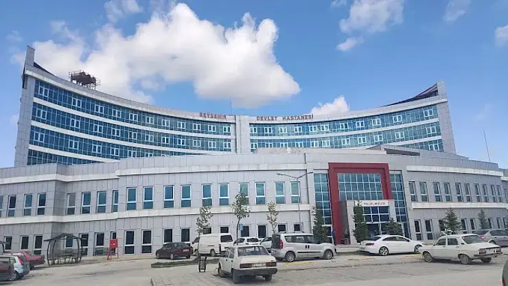 Bisiklet sürmeyi öğrenirken faciadan döndü