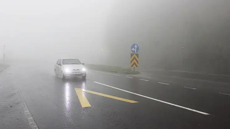 Bolu Dağı'nda görüş mesafesi 20 metreye kadar düştü