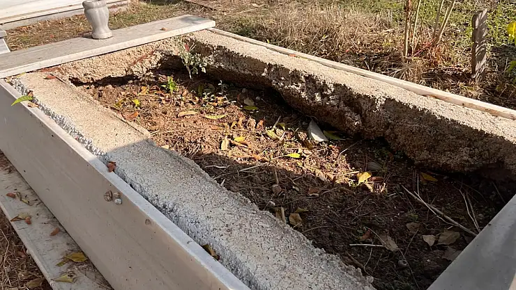 Böyle vicdansızlık görülmedi: Mezar mermerini çaldı...