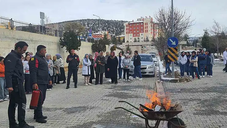 Bozkır Devlet Hastanesi Personeline Yangın Eğitimi