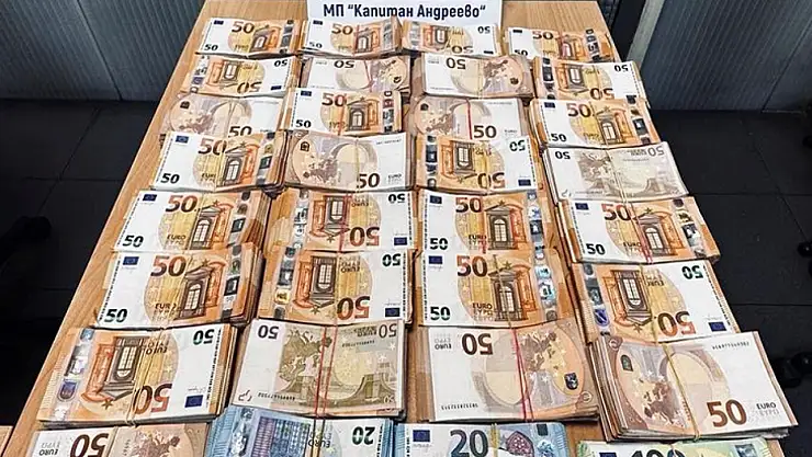 Bulgaristan gümrüğü, Türk plakalı tırlarda arama yaptı