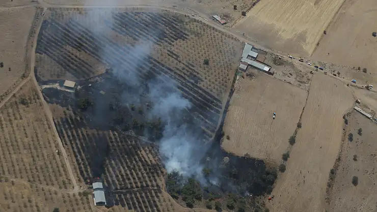 Çanakkale'de çıkan yangına müdahale sürüyor