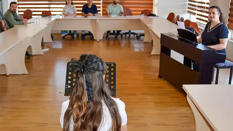 Celal Akın Güzel Sanatlar Müzik Ortaokulunda özel yetenek sınavı heyecanı