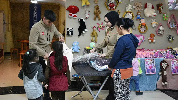 Çocuklar bayram sevincini sevgi paketleriyle yaşayacak!