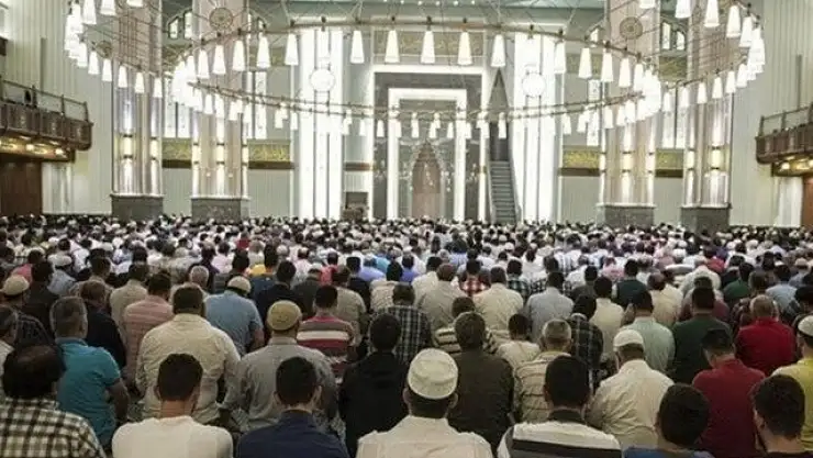 Cuma Namazının Manevi Önemi ve Toplumsal Etkisi