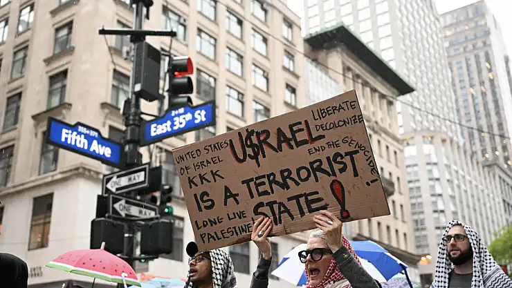 CUNY öğrencileri Gazze'ye yönelik saldırılara tepki göstermeye devam ediyor