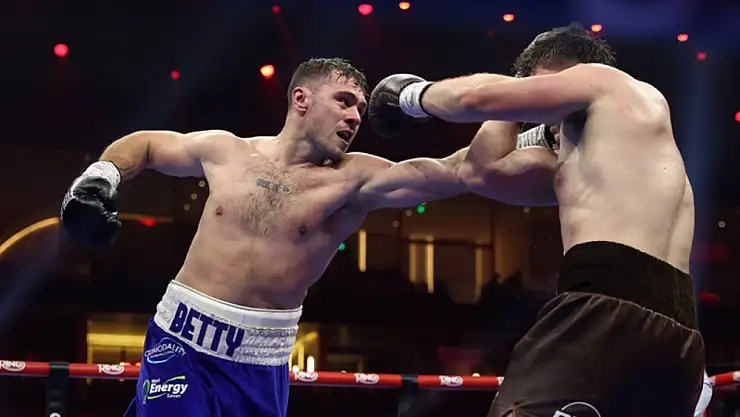 Dave Allen bakın kendisini kiminle kıyasladı?