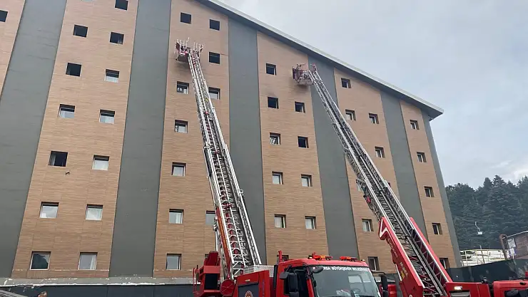 Denetimle kapatılan otelde yangın çıktı: 2 ölü!