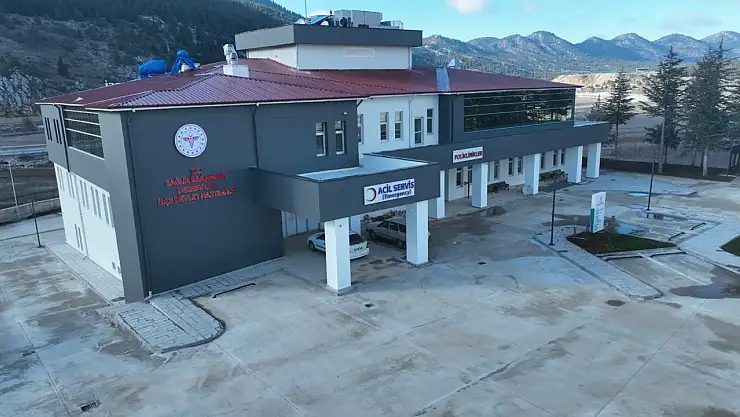 Derebucak'ta yapımı tamamlanan devlet hastanesi hizmet vermeye başladı!